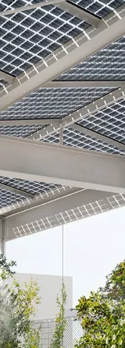 Close-up of the photovoltaic glass roof at Allmend Primary School, which forms part of the planned “Greencity” area. 